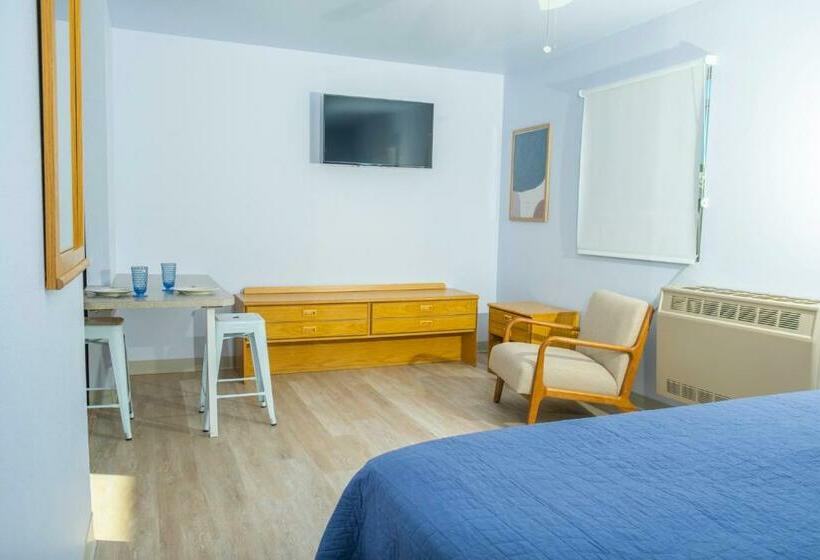 فندق على الطريق Dark Sky Suites