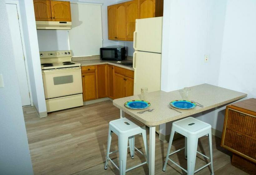 فندق على الطريق Dark Sky Suites