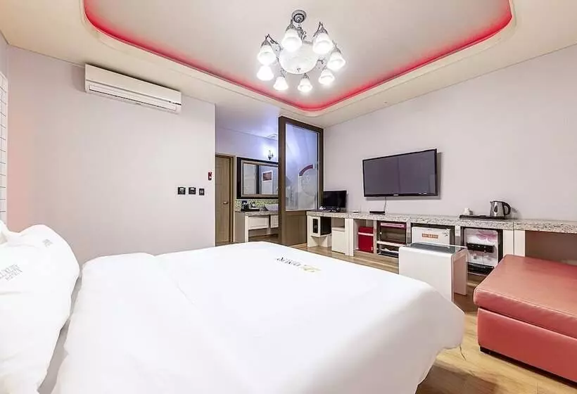 مُتل Gwangju Sangmu Luxury