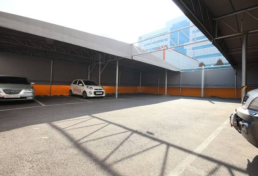 مُتل Gwangju Sinandong Hotel Napoli