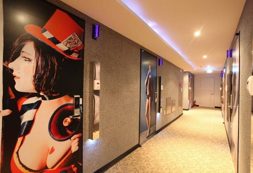 汽车旅馆 Paju Hwasumok