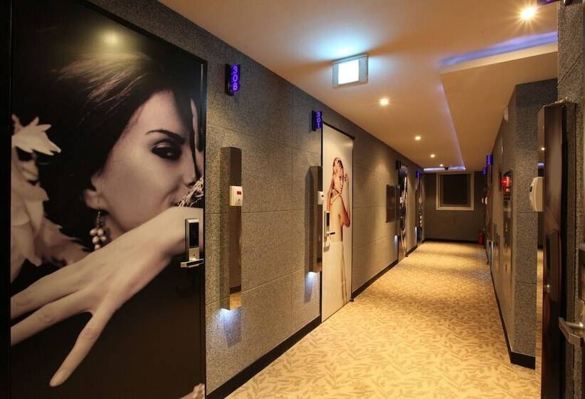 汽车旅馆 Paju Hwasumok