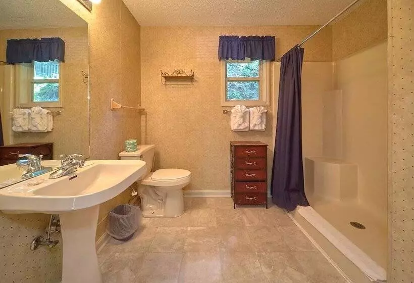 Mountain Hideaway By Jackson Mountain Rentals
