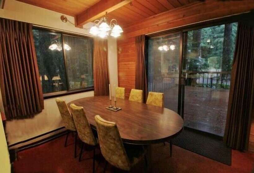 Mt Baker Lodging Cabin 35 Sleeps 6