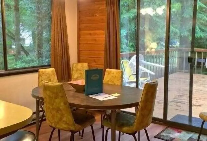 Mt Baker Lodging Cabin 35 Sleeps 6