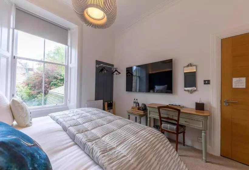 Majatalo Annandale Guest House
