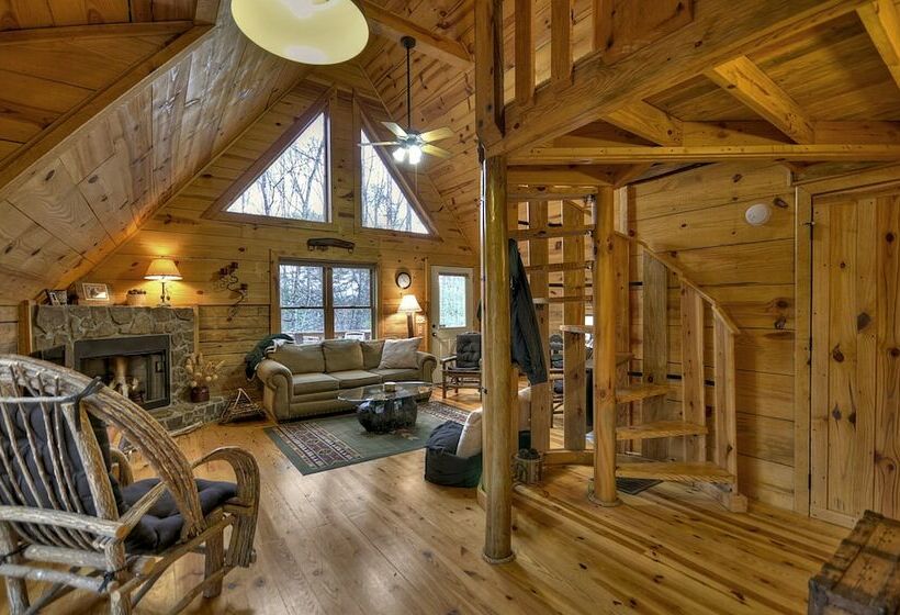 Triple Treat Rustic Cabin Near Blue Ridge