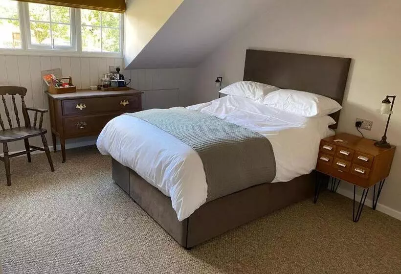 Aamiaismajoitus (B&B) Black Lion Inn