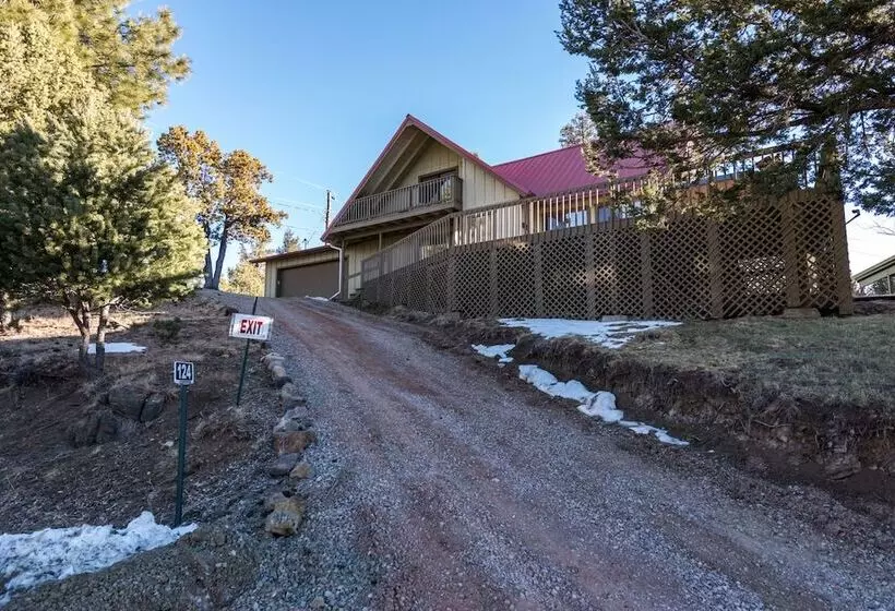Breakaway Cabin