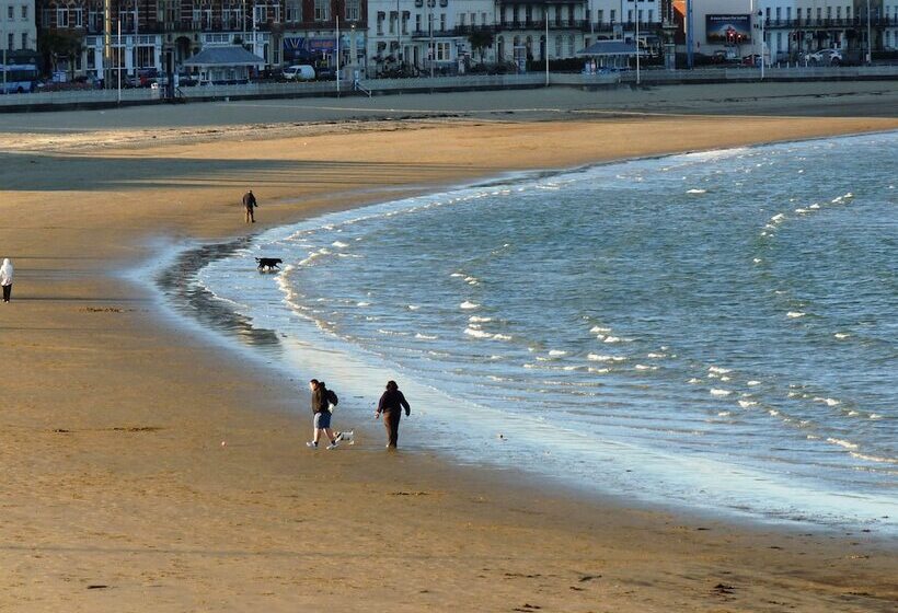 Hotel Aaran Guesthouse