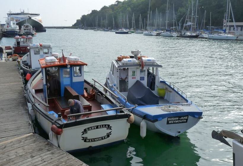 Hotel Aaran Guesthouse