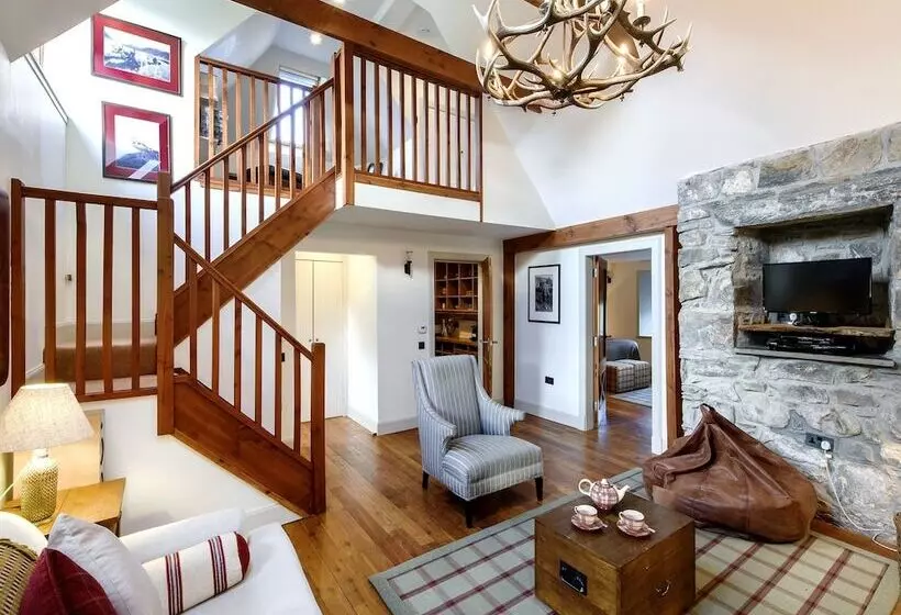 Hotelli Alladale Wilderness Reserve