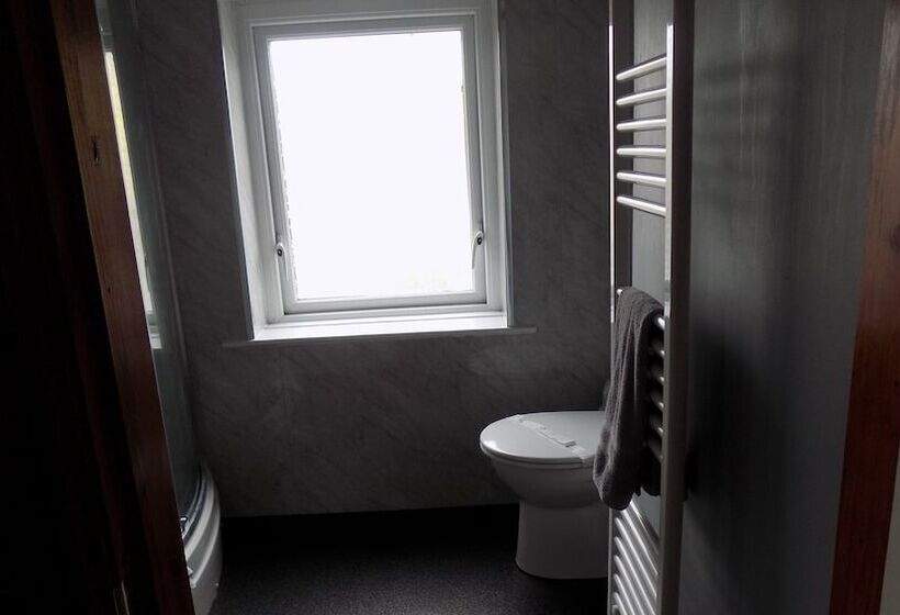 هتل Tracey S Driftwood