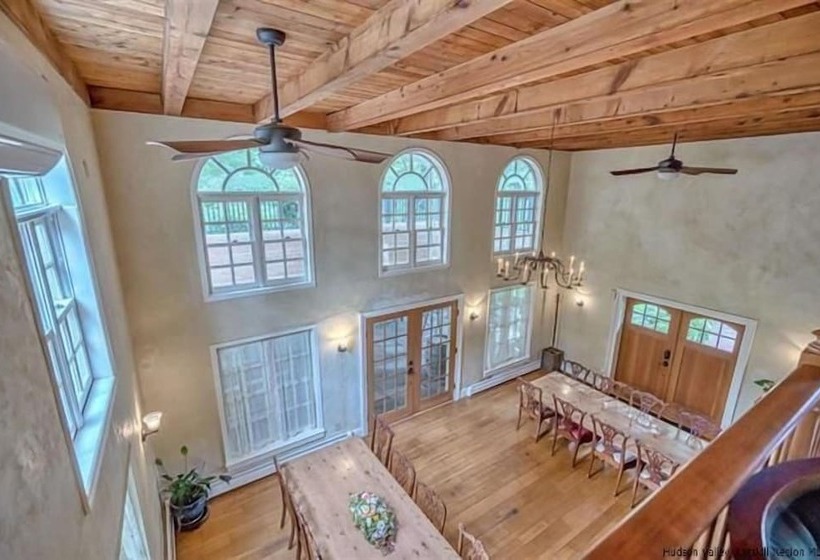 Отель Elmrock Inn