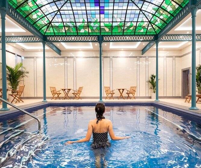 Отель Ensana Buxton Crescent