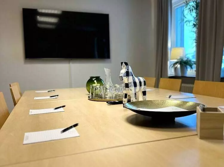 Hotelli L Gillet I Koping