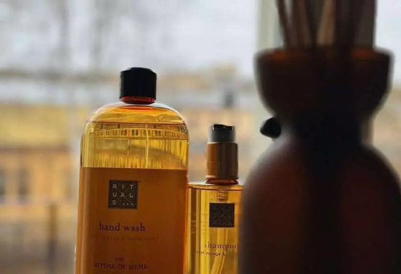 Hotelli L Gillet I Koping