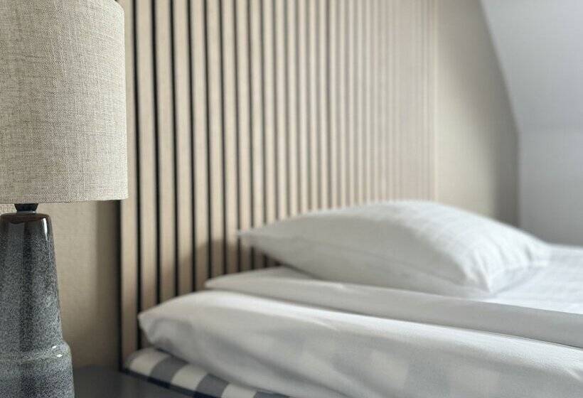 هتل L Gillet I Koping