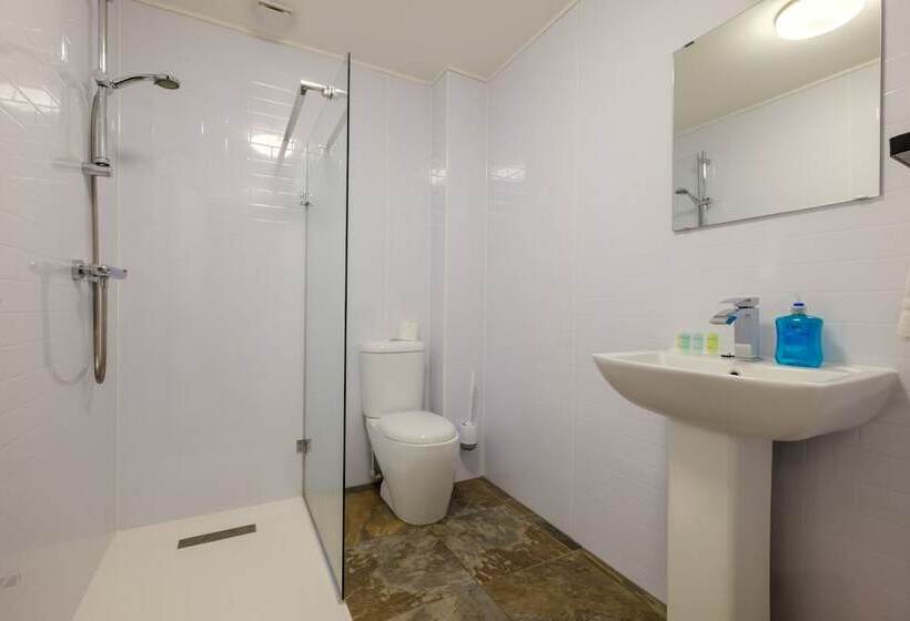 酒店 Station Lodge   Free Off Site Health Club Access With Pool, Sauna, Steam Room & Gym