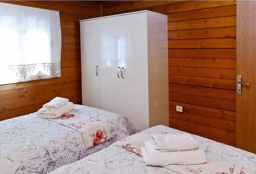 Hotelli Woodentowns