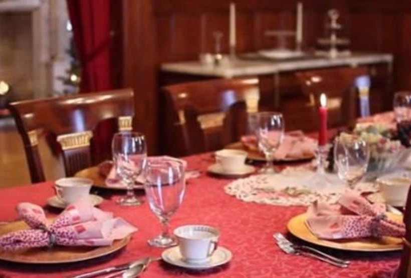 פנסיון 1897 Beekman House Bed And Breakfast