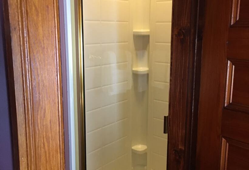 פנסיון 1897 Beekman House Bed And Breakfast