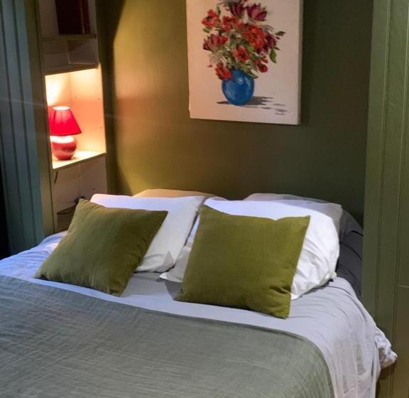 بنسيون Moulin De Champrond  Montmirail  Sarthe