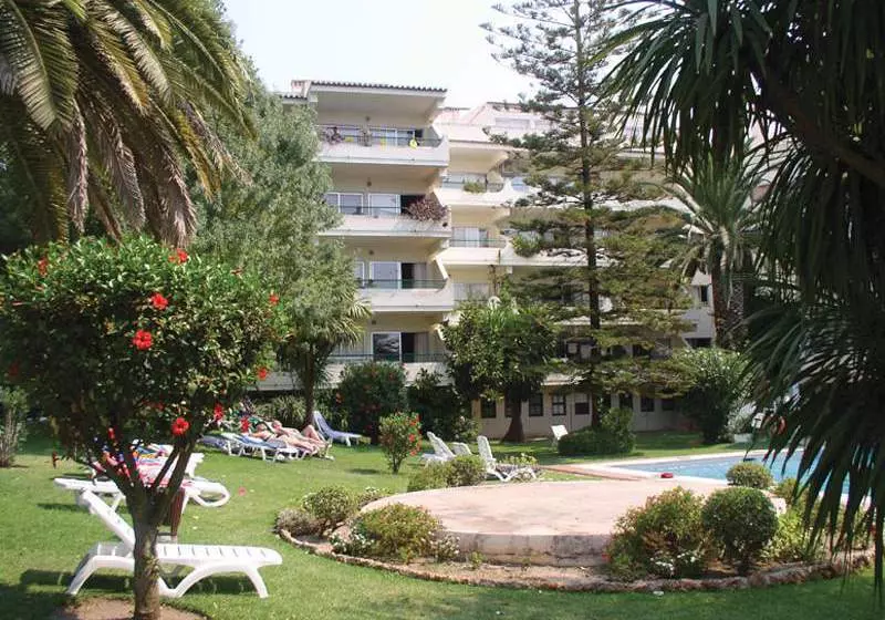 Apartamentos Oasis Village