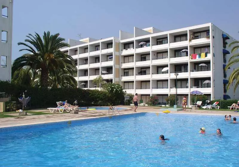 Apartamentos Oasis Village