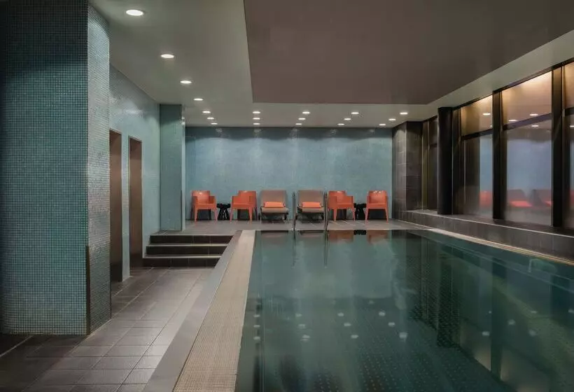 Adina Apartment Hotel Frankfurt Neue Oper