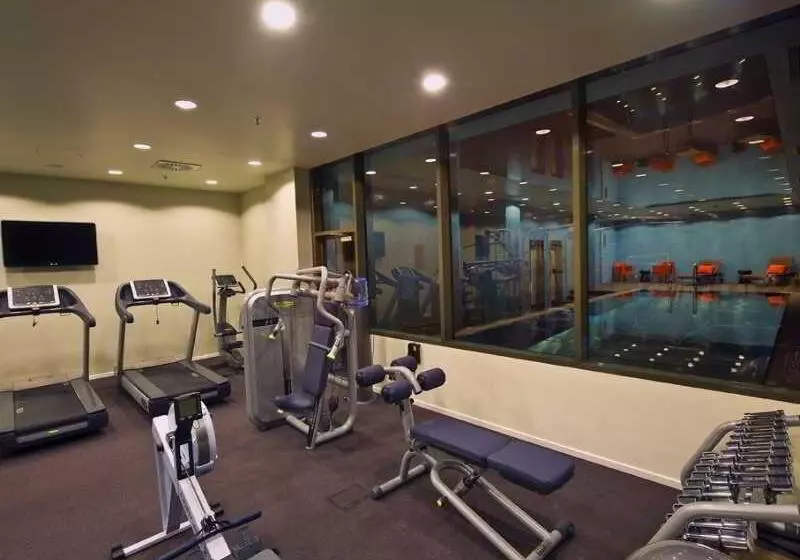 Adina Apartment Hotel Frankfurt Neue Oper