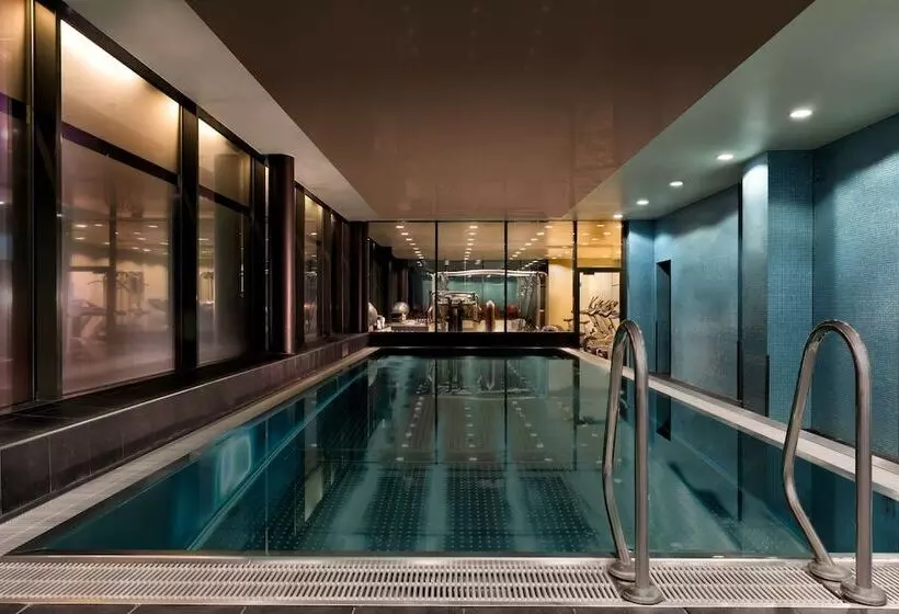 Adina Apartment Hotel Frankfurt Neue Oper