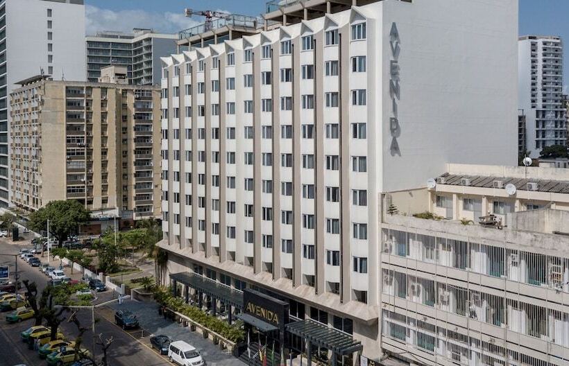 ホテル Avenida