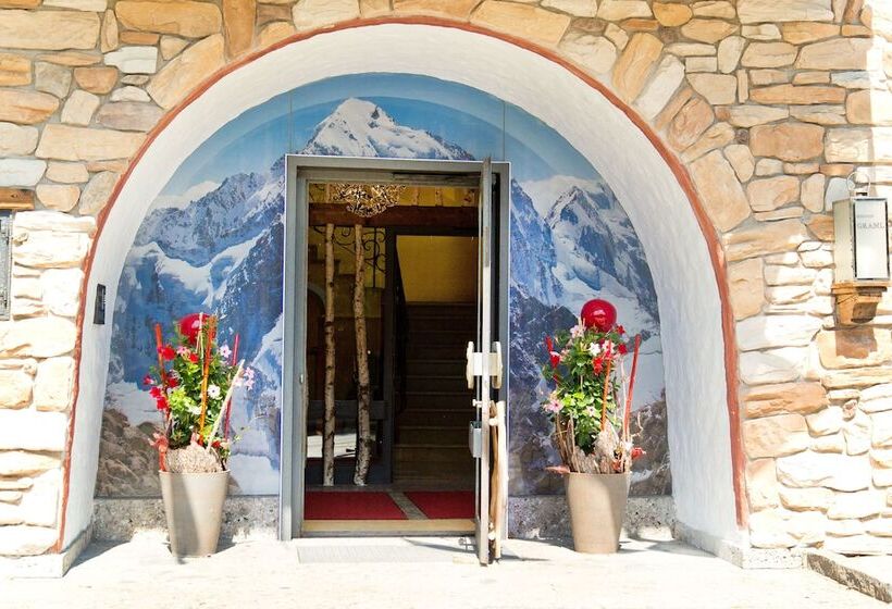 ホテル Berghof Graml