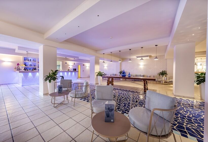 Blu Hotel Laconia Village