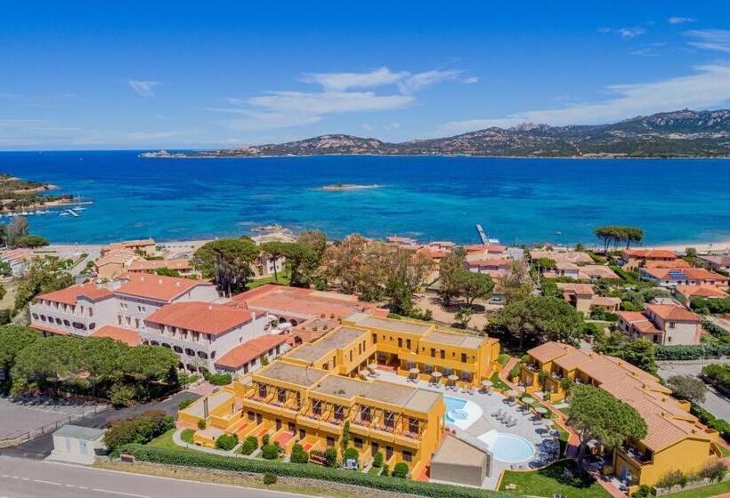 Blu Hotel Laconia Village