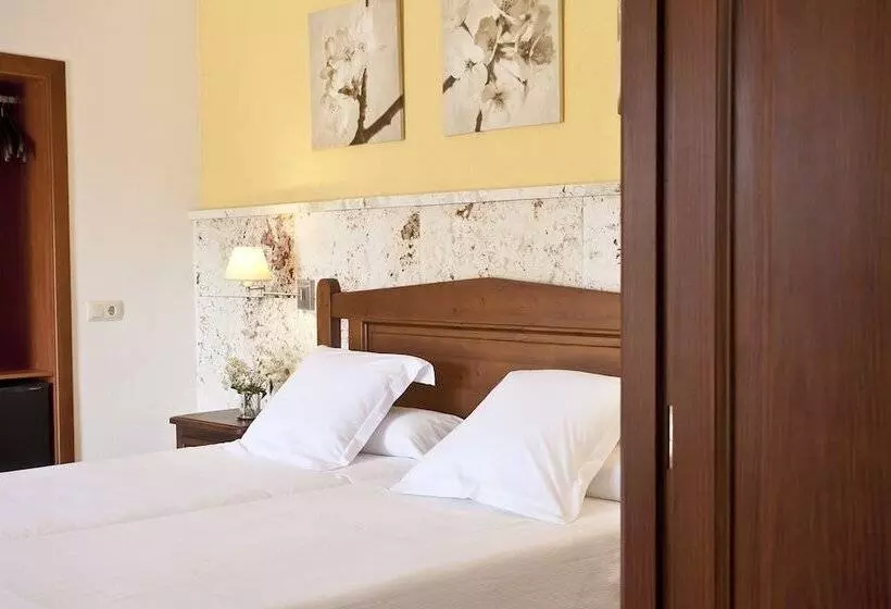 호텔 Agroturismo Es Quatre Cantons