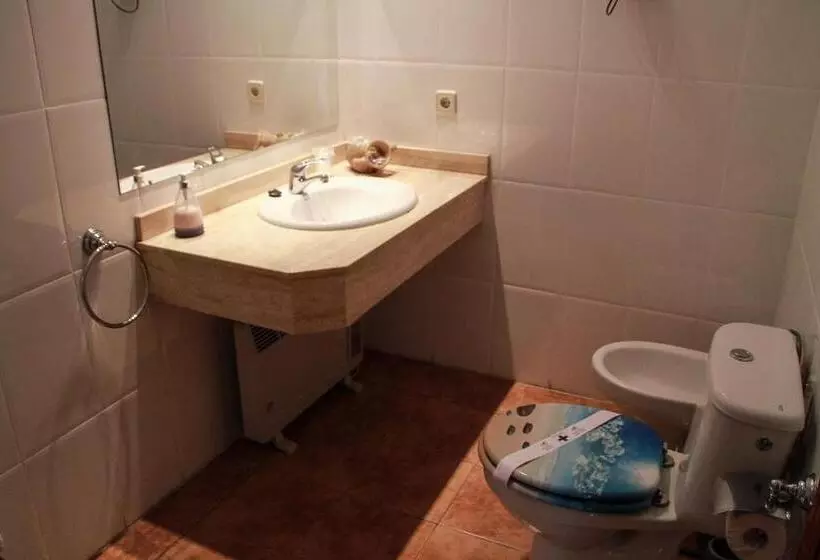 Отель Iris La Eliana