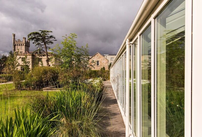 فندق Lough Eske Castle