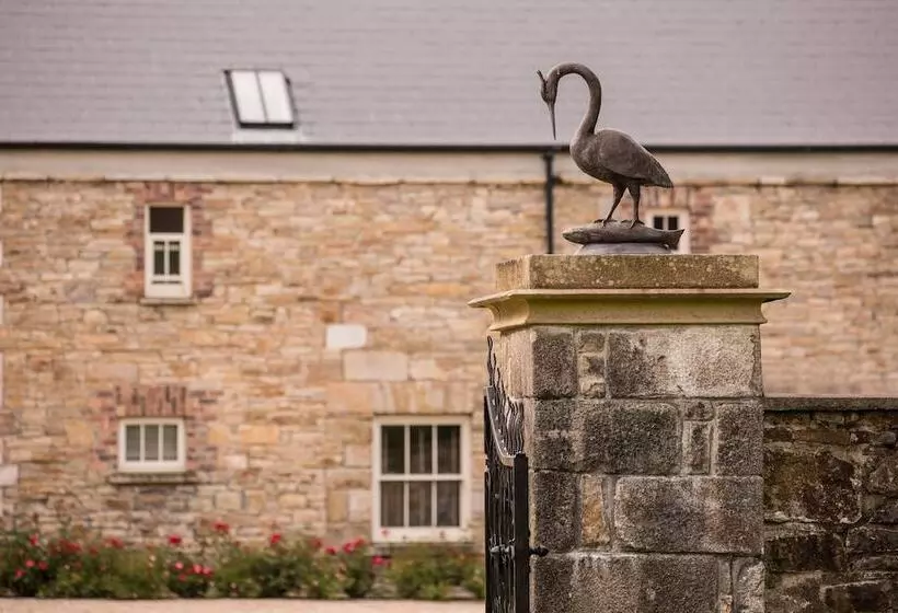 호텔 Lough Eske Castle