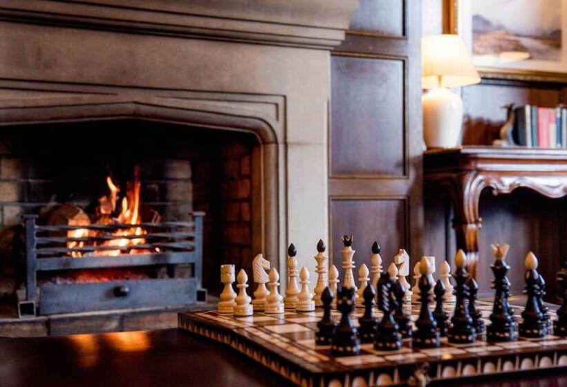 فندق Lough Eske Castle