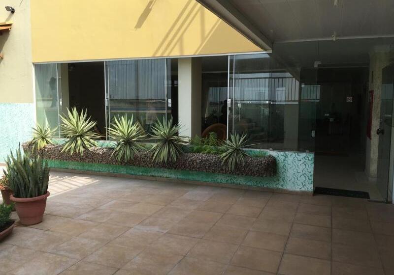 בית מלון כפרי Magnus Plaza