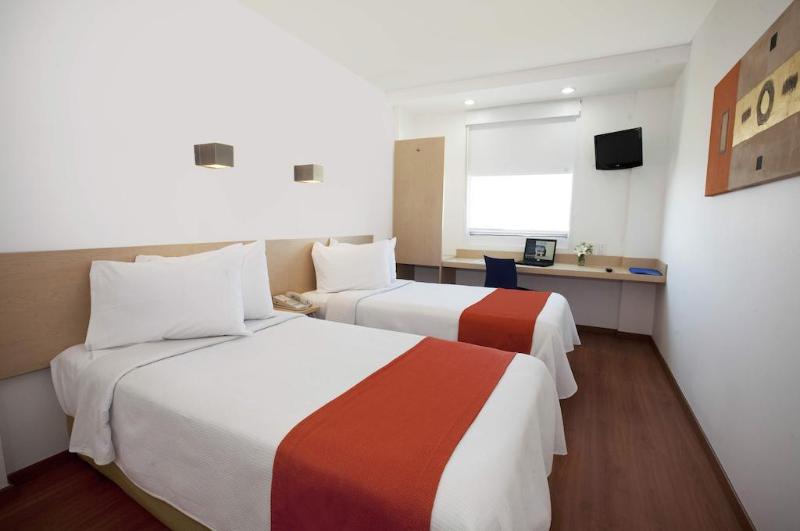 هتل One Saltillo Derramadero