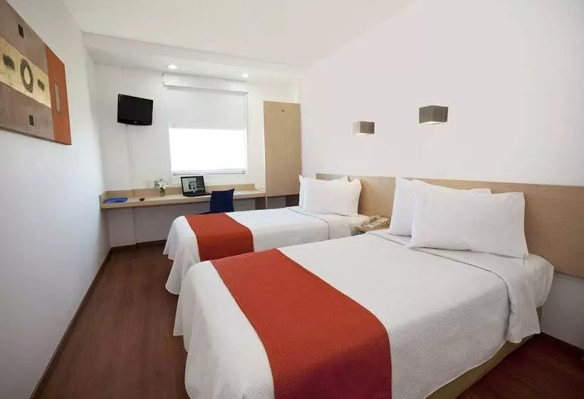 Hotel One Saltillo Derramadero