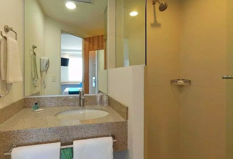 Hotel One Saltillo Derramadero