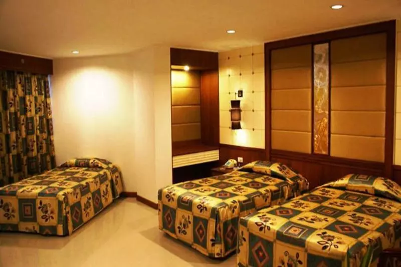 ホテル Royal Twins Palace