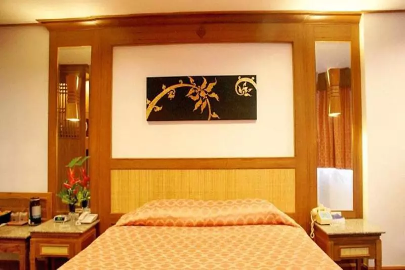 ホテル Royal Twins Palace