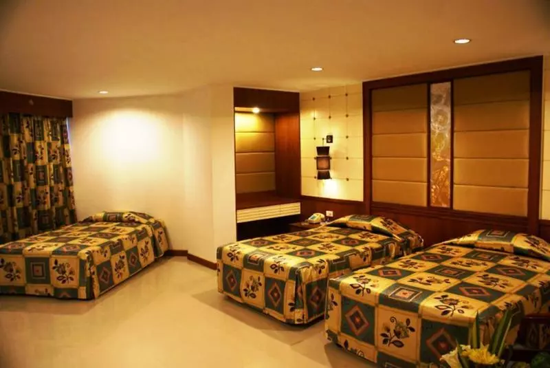 ホテル Royal Twins Palace