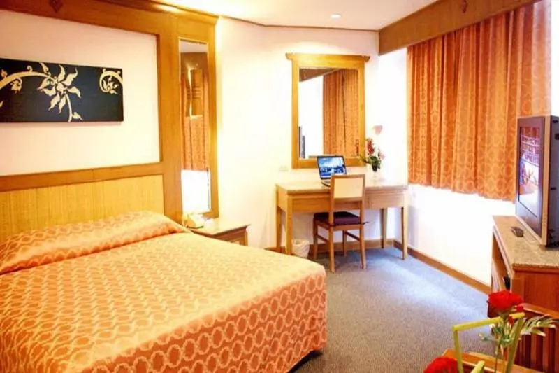 ホテル Royal Twins Palace