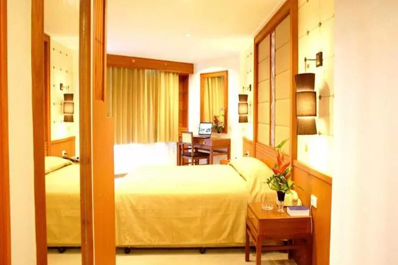 ホテル Royal Twins Palace